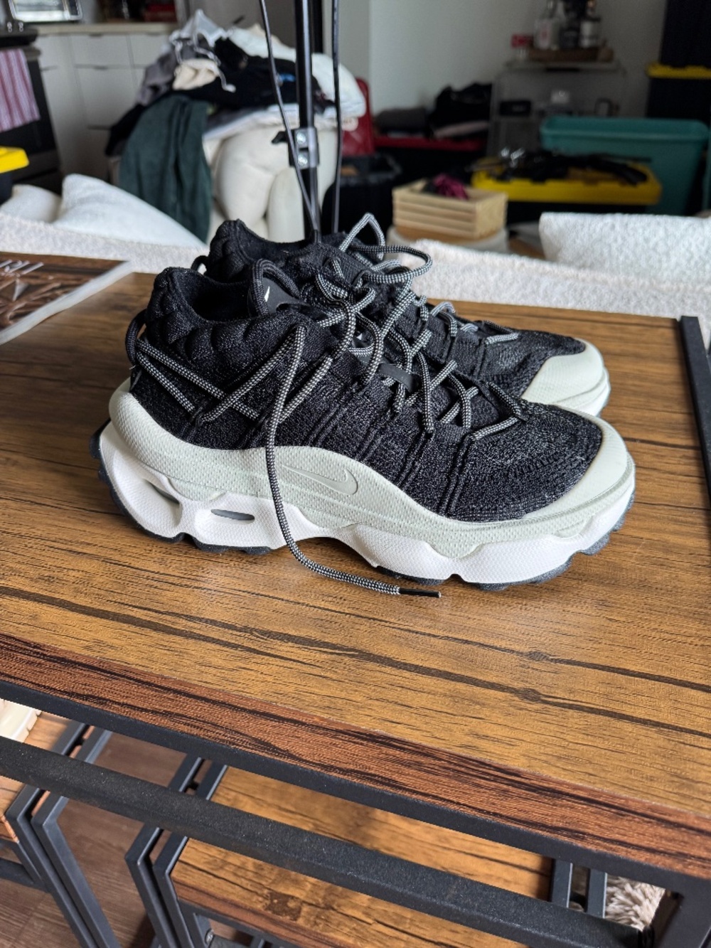 Nike Air Max Flyknit Venture Black Sneakers
